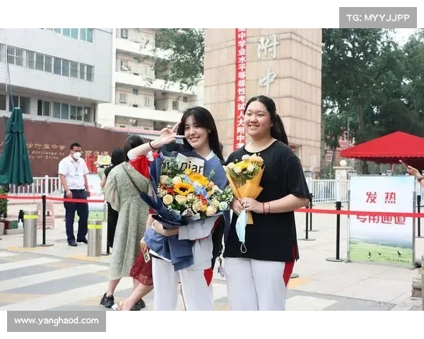 高考上公办本科?江苏这一现象引发网友热议,评论区笑声不断 高考上公办本科?江苏这一现象引发网友热议,评论区笑声不断